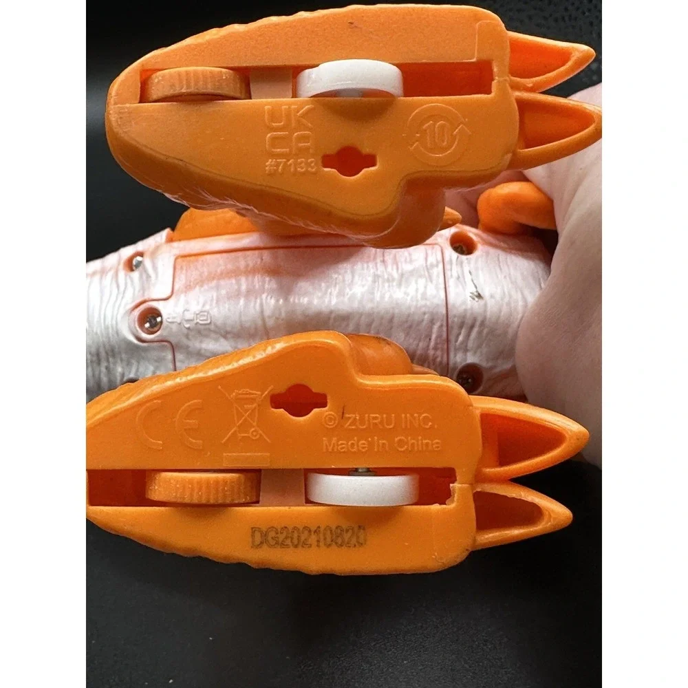 Zuru‎ Robo Alive Dino Wars Attacking Velociraptor Orange Walks Lights Up Chomps